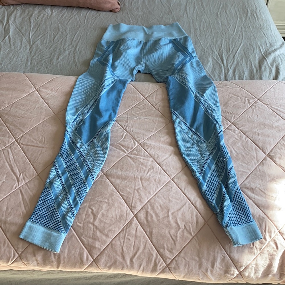 NUX leggings. Like new. Only worn a few times.
